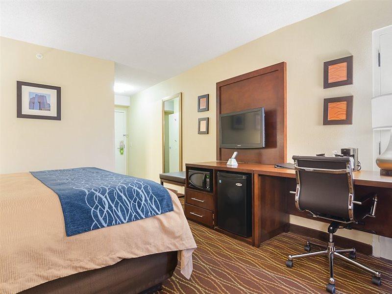 Comfort Inn & Suites Durham Near Duke University Buitenkant foto