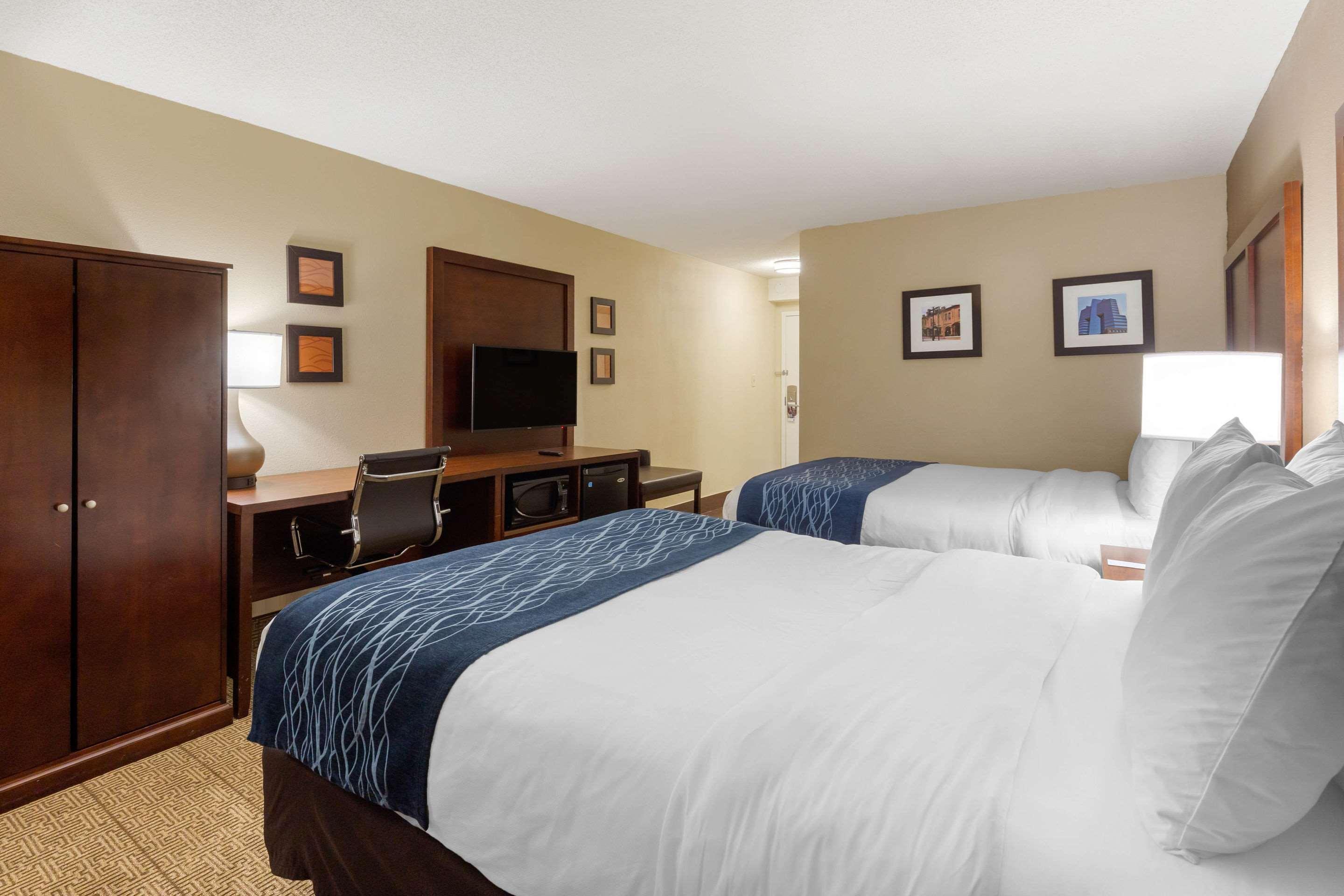 Comfort Inn & Suites Durham Near Duke University Buitenkant foto